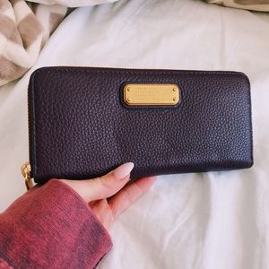 NWT Marc Jacobs leather zip wallet